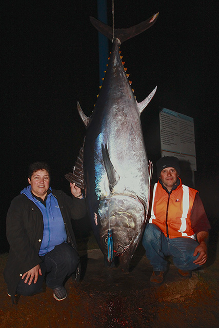 ANGLER: Manuel Gomez SPECIES: Southern Bluefin Tuna  WEIGHT: 132 kgs LURE: JB Lures 8" Little Dingo.